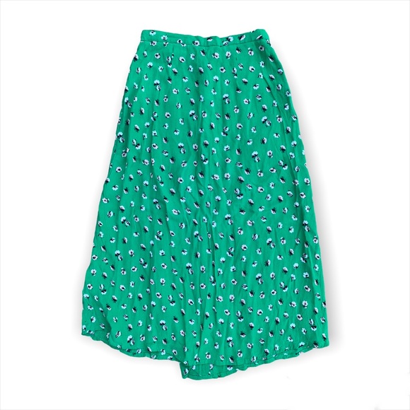 Green Button Down Flowy Skirt - Picture 3 of 5